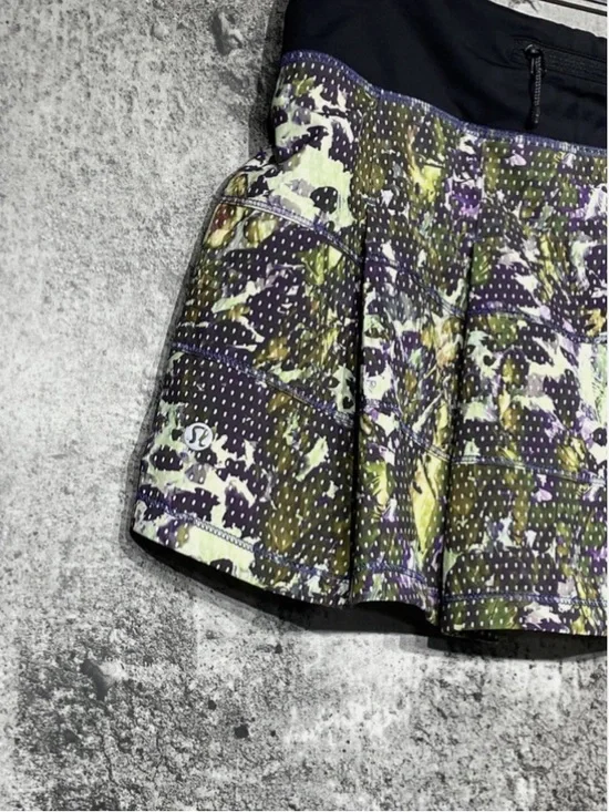 💜💚Cute Lululemon Floral Pleated Skirt/ Skort - Picture 7 of 9